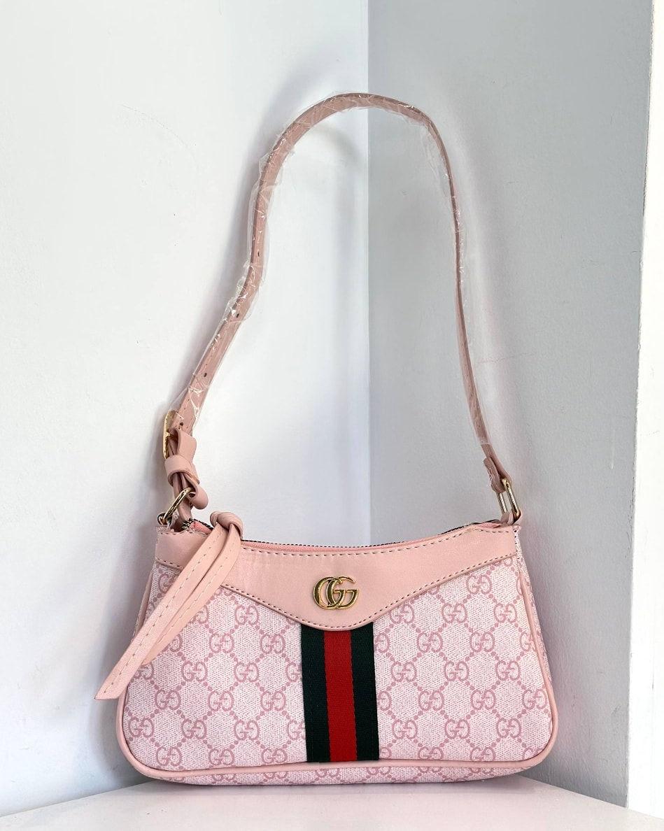 جنط نسائي 
سعر المفرد 10 آلاف دينار
سعر الدرزن 84 ألف دينار
قياس 13 × 25 سم 
واتس اب :***********
واتس اب :***********
