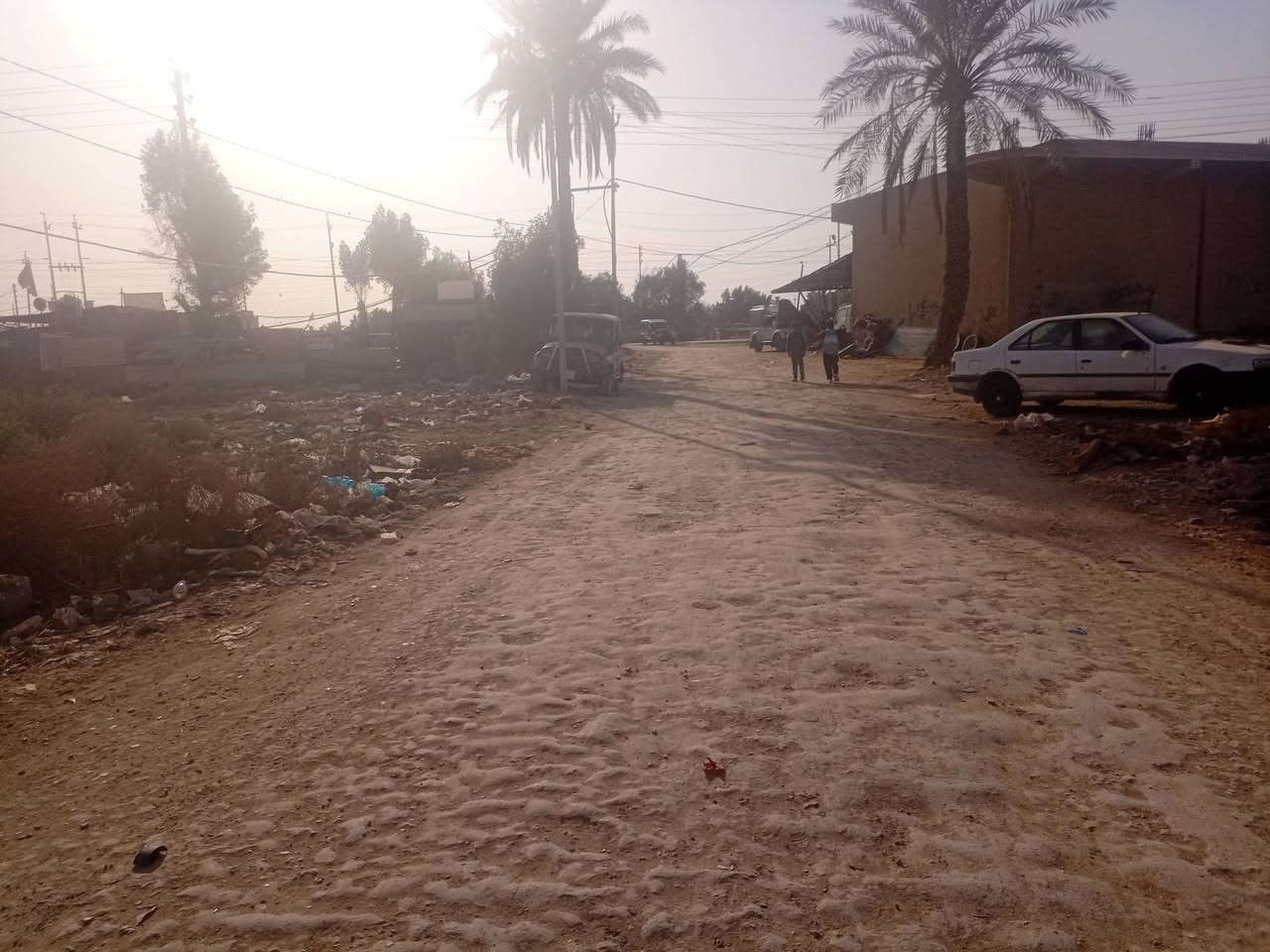 سلام عليكم قطعه ارض للبيع زراعي سند 25 قريبه عله شارع كلش مقابيلهه المخط منتزه***********
