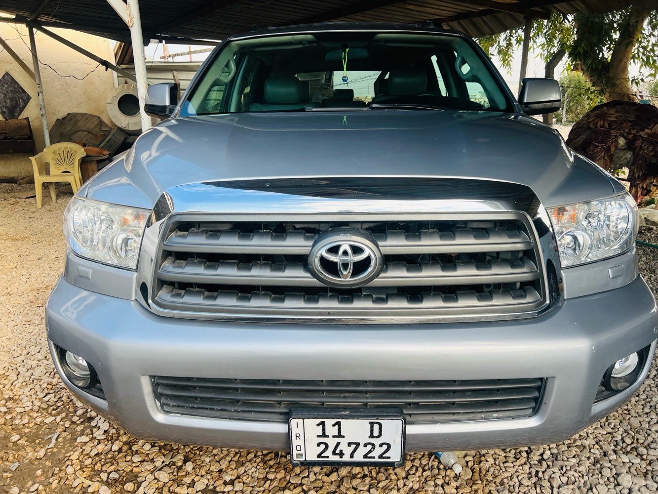 بسم الله الرحمن الرحيم 
تويوتا سيكويا 2009وارد امريكي حادثها كلش بسيط يم اللايت شويه من الجاملغ وشويه من البنيد فول مواصفات عدا الفتحه لوي بلادي موجوبلس مكينه كير حداديه تخم تاير تبريد تدفئه كهربائيات كله بشرط ماشيه@160رقم بغداد انكليزي باسمي فحص وهزه وسنويه كله جديد السياره نظيفه حيل ومامتعوبه
السعر160$عنواني كربلاء وللاستفسار اكثر
***********