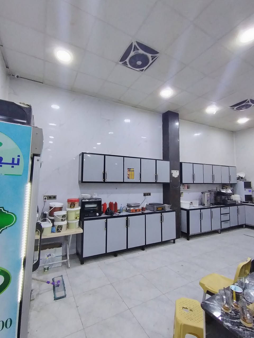 السلام عليكم من رخصة أخوية الادمن.. كوفي متكامل للبيع.. ميوزه الرباعيه 20 ميز وكل ميز ويا 4 كراسي الجلسات الثنائيه 14 جلسه
السلام عليكم من رخصة أخوية الادمن.. كوفي متكامل للبيع.. ميوزه الرباعيه 20 ميز وكل ميز ويا 4 كراسي الجلسات الثنائيه 14 جلسه 
الشاشات 10 65 بوصه رويال شاشات العاب وياهن 6 بلايات 5 اصدار حديث
السبالت 6 سبالت 5 طن ثري فيز
نراكيل طه 55 نركيله وخشب 18 نركيله
عارضات 2 مجمده 1
جهاز كريب ووافل 2
اوفن جديد
عجانه
خلاطات كاتم 3
مكينه تصنيع ثلج 2 وحده 60 كيلو ووحده 45 كيلو
مطابخ عدد 2
تبريد مركزي عدد 2 
دكتات عدد4 كل واحد طوله 35 متر
السعر 40 مليون وبي مجال الرقم ***********
