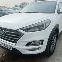 توسان 2020 خليجي  ماشية ١١٧ كيلومتر  فول عدا بانوراما بصمة كشنين كهربا...