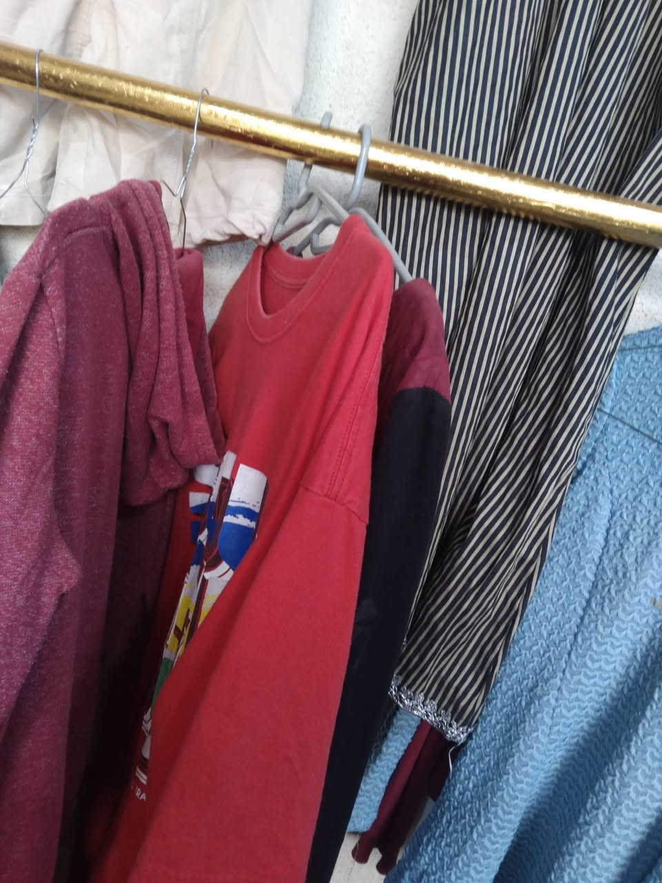 السلام عليكم يوجد ملابس نسائية وبناتي دشداشة نسائية السعر ٢٠٠٠ دينار ملابس بناتية القطعة ١٠٠٠دينار كاب اوجبة السعر ٣٠٠٠ دينار سوك الشقق مدخل مدرسة ابراهيم الخليل


**إذا كنت صاحب هذا الإعلان وتريد حذفه لأي سبب، رجاءا أرسل رسالة إلى الدعم الفني**