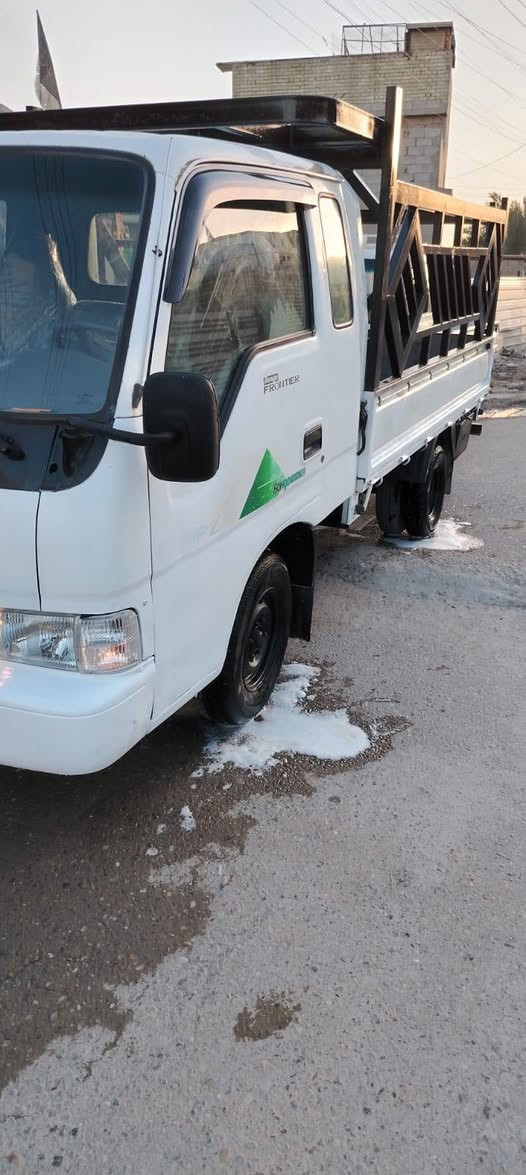 سلام عليكم كيه فونتيره موديل٩٩ كير مكينه اكسن مكفول شاصي مكفول سياره بلادي رقم واسط تحويل مباشر السعر 55وبيه مجال عنواني  بغداد جسر ديالى  رقمي ***********
