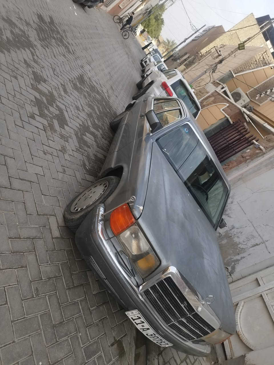 السلام عليكم مرسيدس بنز موديل 90 كير ومحرك بطه 3000 السياره كامله من كلشي السعر 42 رق م بغداد ***********
