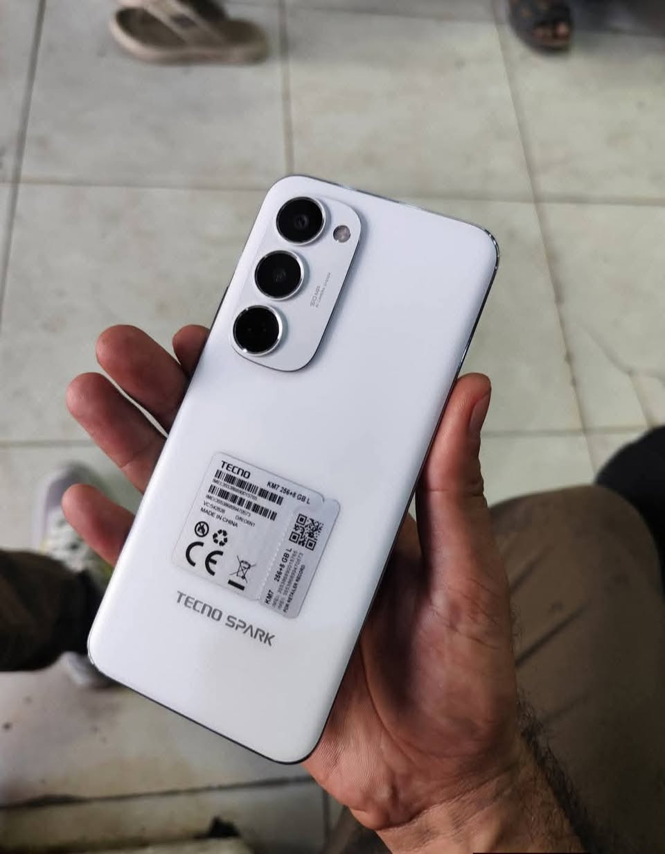 تكنو سبارك 40برو بلاس للبيع مكاني بغداد
الغراض كاملة شاحنة والكارتونة 
200
***********
