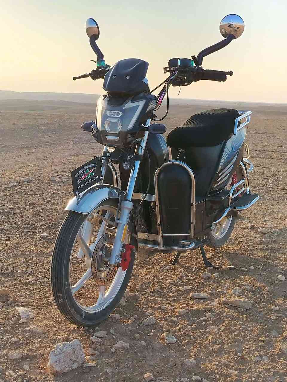 سلام عليكم 
موطور هارلي مويديل 25 نضيف على ايدي 6 باتريات بصمه شغاله + سويجين 
وصل 625 مابعته
هاتف 📞 ***********
