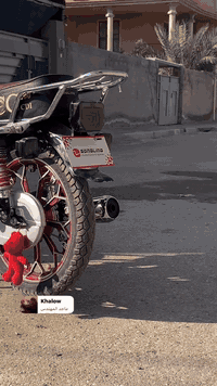 سلام عليكم دراجة سيفان موديل 25 مكينة 200 دراجة مابيها اي نقص جديدة ب850 وبيها مجال بسيط مكاني شهربان اوراق ورقة وحدة شراي تعال خاص او اتصل ***********
