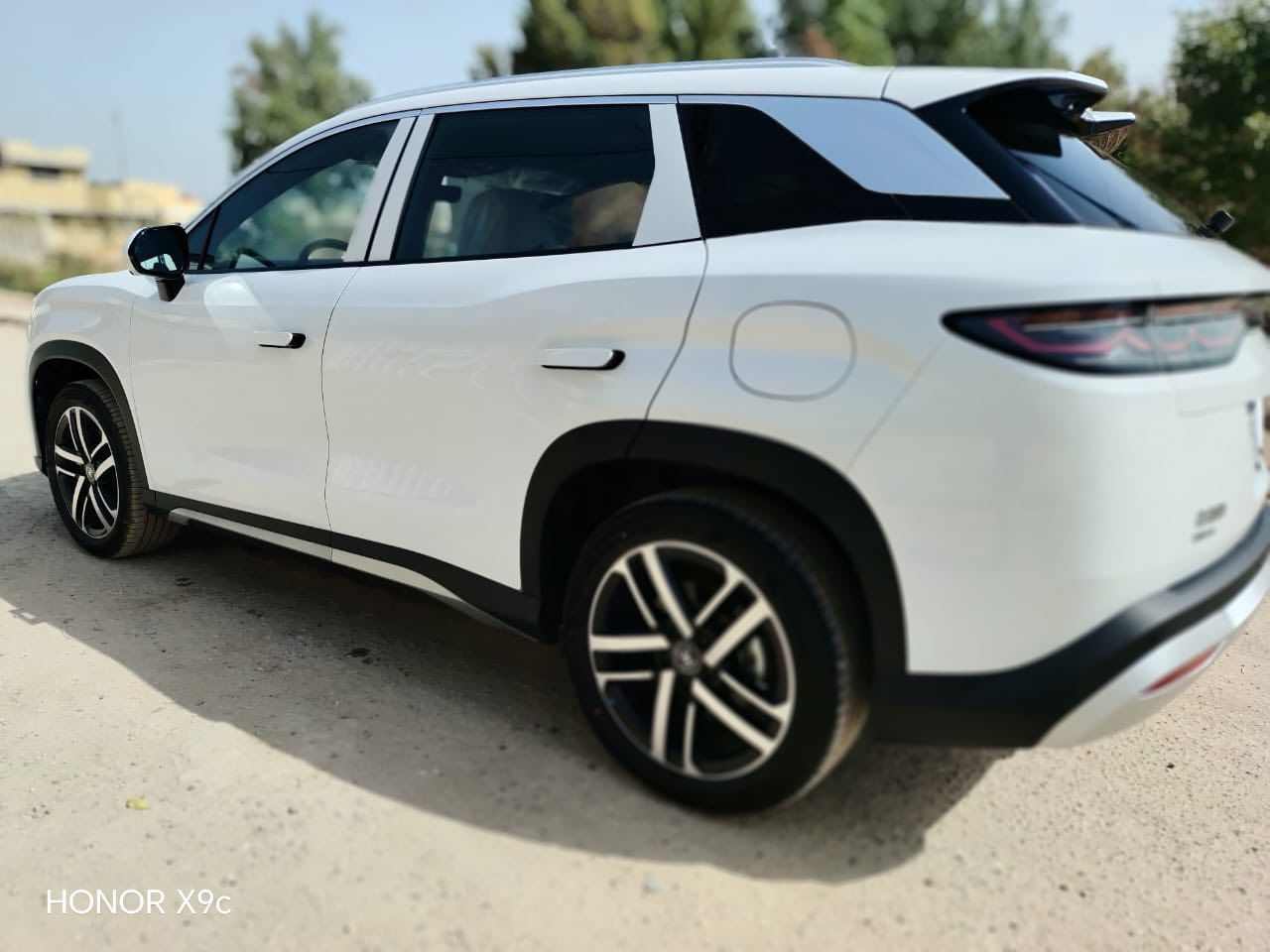 السلام علیكم
 BYD سونك ال فول 5 كامرات 2025 زيرو للبيع او المراوس ***********.   0782504120
