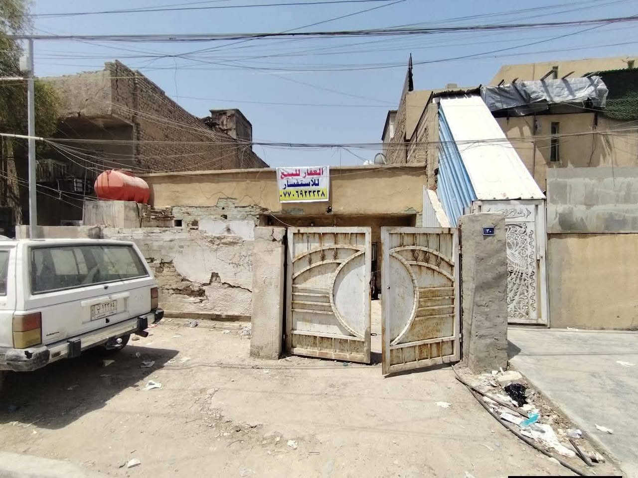 الدار للبيع
ملك صرف
المكان بغداد الجديدة 
للتواصل ***********
