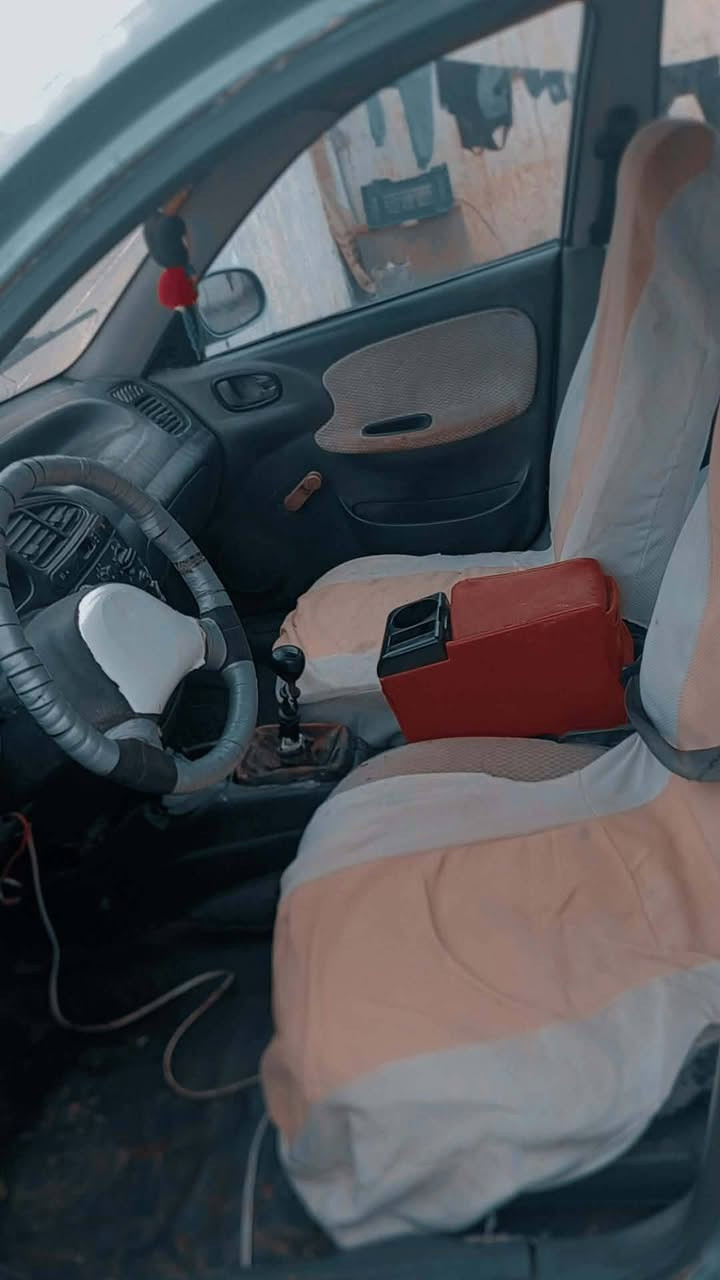 سلام عليكم من رخصت الدمن المحترم دايو موديل 2000 سياره حلوه عوزها نواقص قليله رقم نجف   سياره مال بيت مكان السياره ديوانية قضاء #الشنافيه اني مكلف بل نشر هاذه رقم صاحب السياره *********** او رايدها 18 او بيها مجال حك الجيه او بيكم خير ودللو
