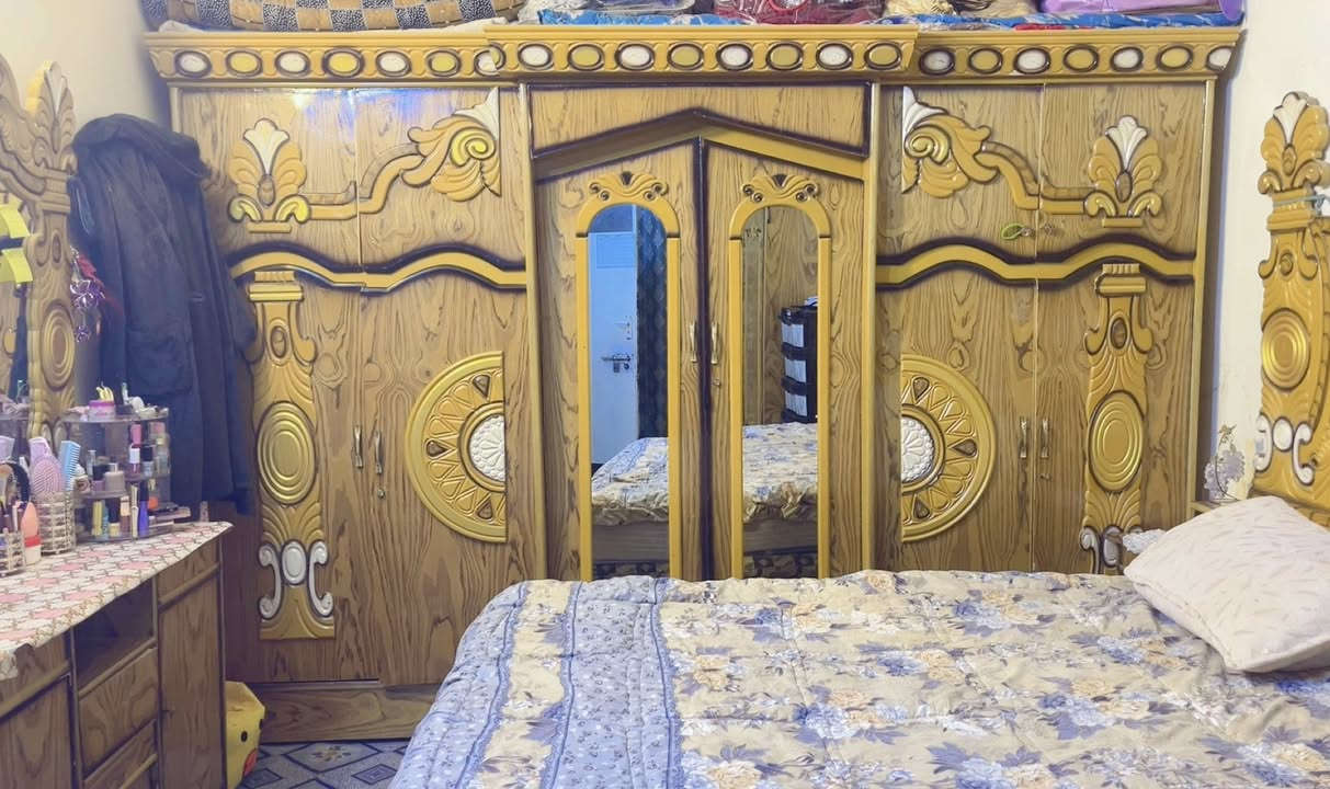 السلام عليكم غرفه للبيع السعر ٣٧٥ وبيهة مجال بسيط


**إذا كنت صاحب هذا الإعلان وتريد حذفه لأي سبب، رجاءا أرسل رسالة إلى الدعم الفني**