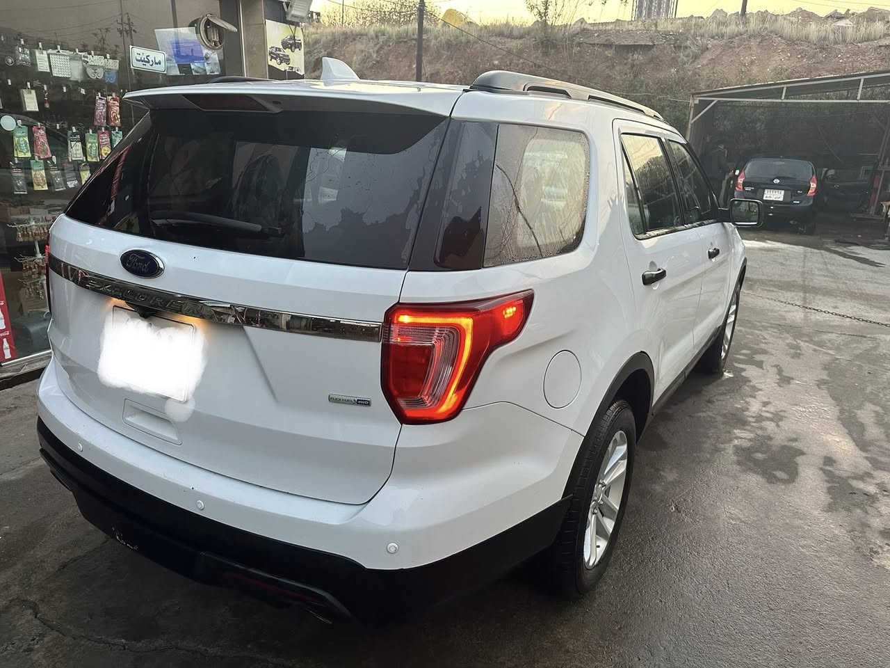 فورد اكسبلور ٢٠١٦ كلين تايتل حتى الدعاميات كلين
فول مواصفات بس بدون فتحة سقف
دفع رباعي 
شاشة كبيرة 
حساسات 

السيارة بدون صبغ بدون اي ملاحظات گير ومحرك كل مضبوط 100 ‎%‎ لا مفتوح ولا ملعوب بي

محرك ٦ سلندر 

رقم دهوك 

مكان السيارة دهوك 

السعر ١٩٥ وبيها مجال معقول مو عشر اوراق 

للتواصل 

***********
