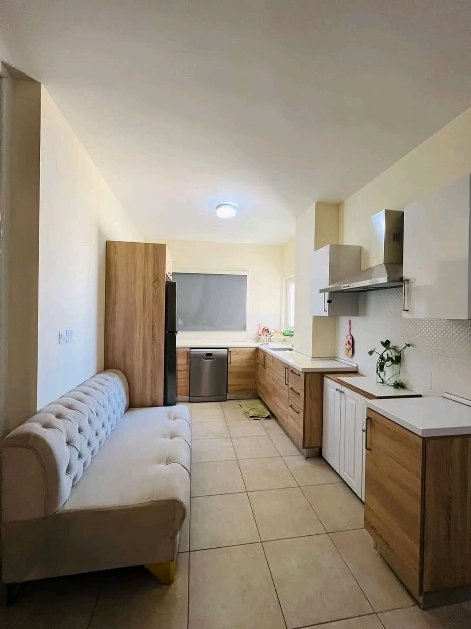 يتوفر شقه مستخدم قليل للبيع في أربيل
مجمع اتلانتك الأمريكي خلف ماجدي لاند
١٠٥
بالجديده
عماره ١
مقابل الحديقة والاسواق
ط 5
2نوم
مطبخ 
صاله
صحيات 
2بلكونات
طابق الثاني
تمليك مباشر لكل شخص
خدمات 24ساعه 
اثاث كامل
***********
***********
