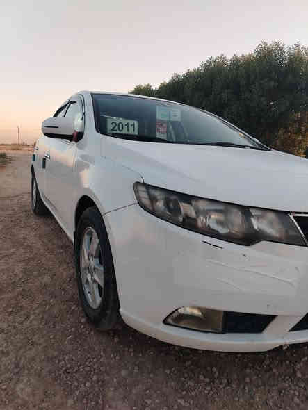 السلام عليكم كيا سيراتو موديل 2011 رقم اربيل الدولي بسمي محرك 1600دوش كير 6نمر  السيارة بيهة صبغ (الإهلال مال الجاملق الامامي والاهلال مال الجاملق الخلفي ) والسونار مبين بيهة بارد السعر ١٠٥ وبيهة مجال مكاني بغداد الاستفسار ***********
