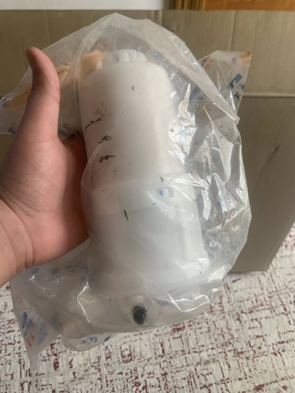 سلام عليكم 
من رخصه الادمن 
عدي راديتر اصلي ممستخدم
وقاعده مال فيتبم ولفيتبم كامل كذالك ممستخدم

الراديتر رايده 100الف 
ولقاعده فيتبم هيه ولفيتبم كامله 35 الف 

للتواصل موجود واتساب 
***********
العنوان بابل (ابو غرق)
