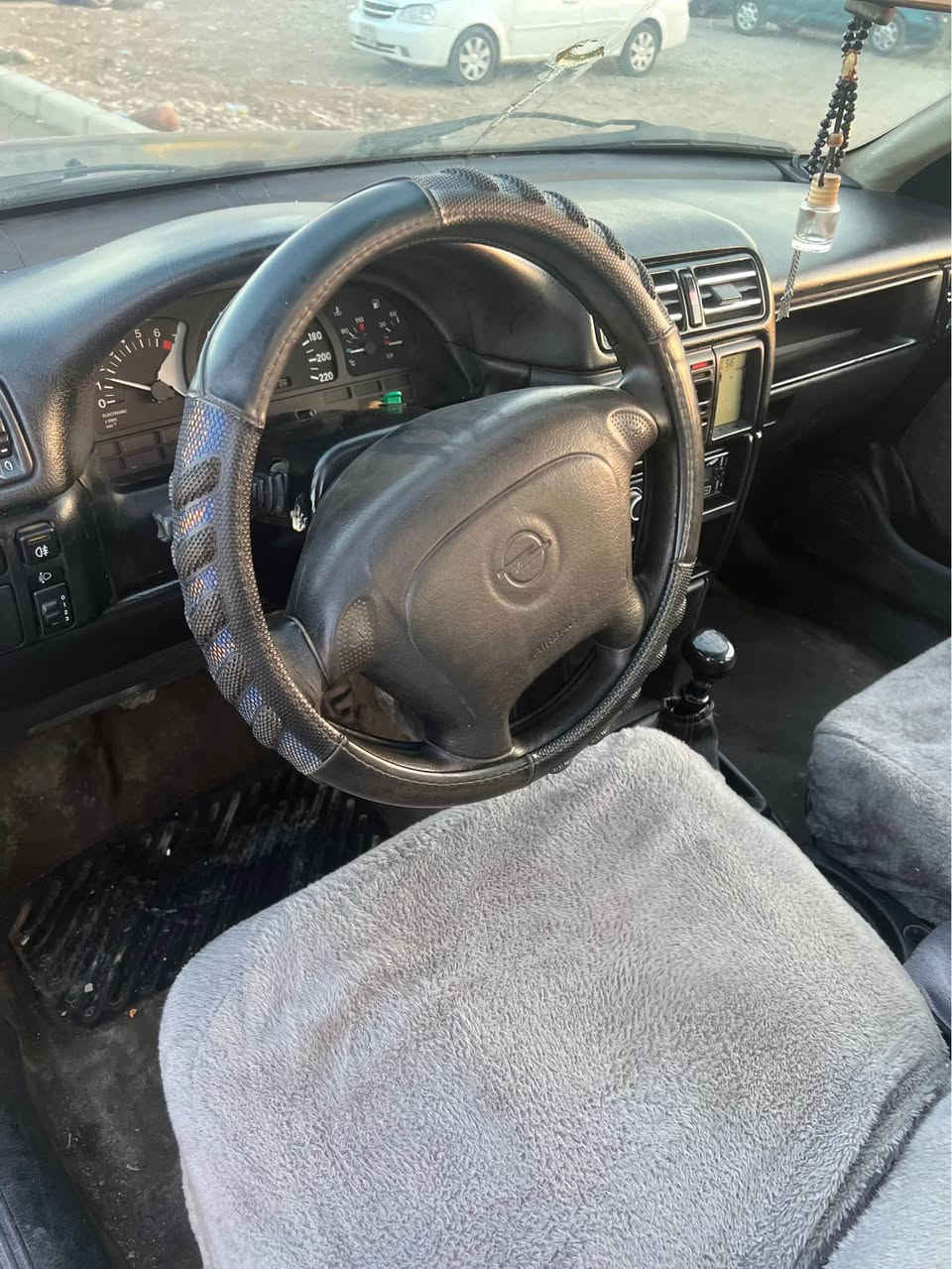 موديل 93 مكينه 20 كير عادى تحويل و غرامه بةشةرت 2 جام كارةبايي بى ليدان 
سيعر 28$ كةميك مجال ناونيشان ناحية روفيا
واتساب *********** اكر, نينوى
