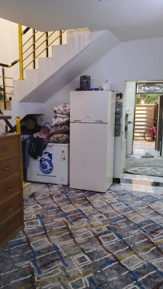 مشتمل للبيع بناء حديث يتكون من غرفتين وهول وملحقات في حي العامل محله ٢٠٨ زقاق ٧٢ رقم الدار ١١ مساحة المشتمل ٥٨ ونص للاستفسار الاتصال على الرقم 
***********
