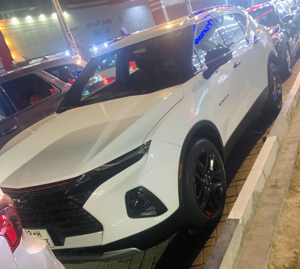 للبيع
بلايزر 2021 Lt2 
محرك 4 سلندر 2000 توربو - 9 كير
رقم اربيل  
ماشية 42mi 
حادث السيارة موضوح بالصور
تبديل الچاملغ الخلفي فقط 
والباب معمر 
مواصفات السيارة  
شاشه كبيره 
بصمه تشغيل وابواب
تدفئه كراسي وكرسي السايق كهرباء
جنطه كهرباء
اشاير مري
تحكمات ستيرن جهتين
انضمة قياده كاملة 
السيارة جديده واحلى وانظف من الصور 
جاهزه من كلشي  
السعر  175$ بيها مجال بسيط   
مكان السياره ميسان 
***********
