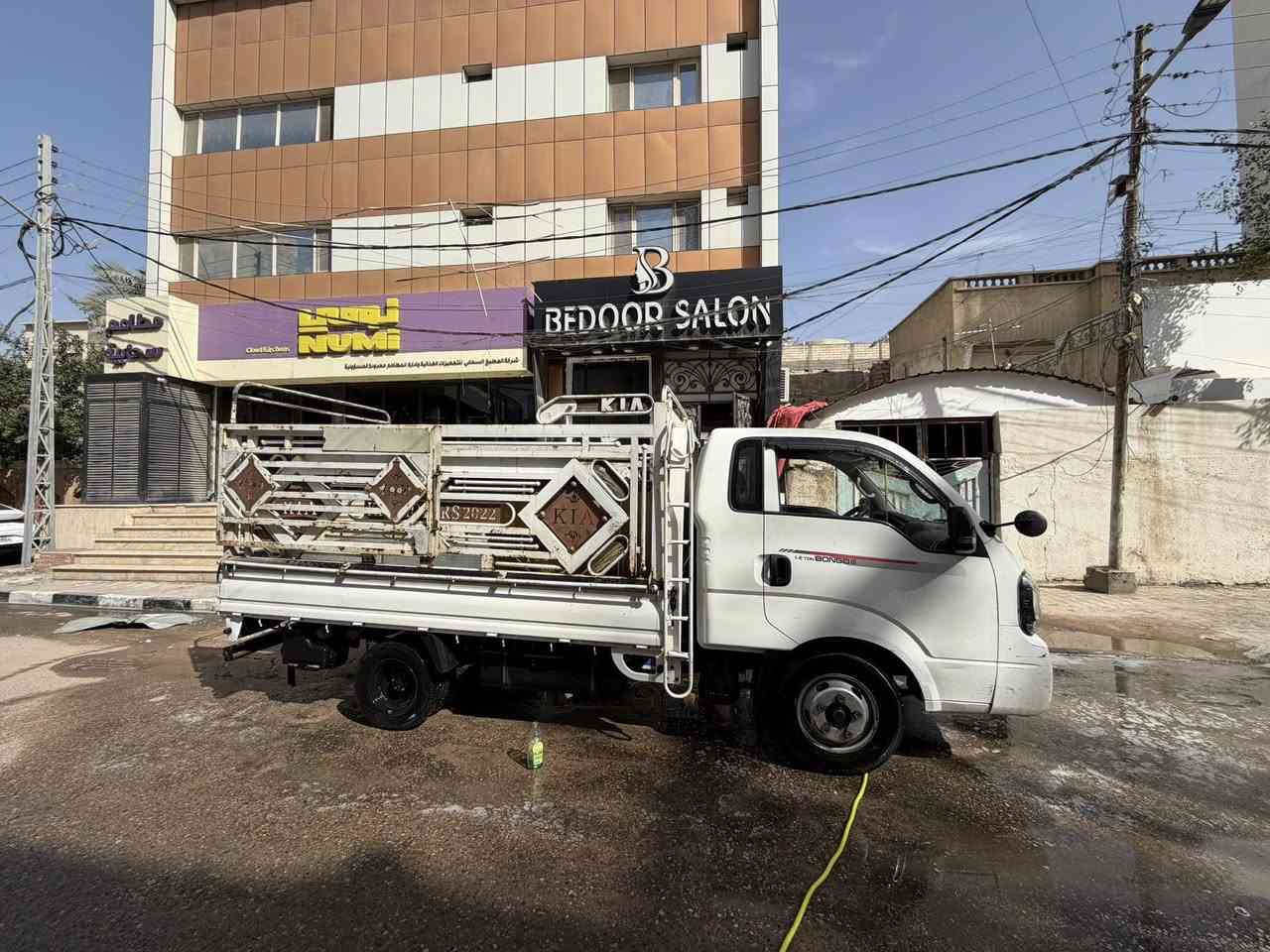 كيا بنگو فحل مسكر موديل 2020 كاز كير عادي بدي نضيف بدون ضربه مبدل مكينه جديده كير بلادي السياره ما ناقصهه اي شي دك سلف واطلع بيهه ملاحظات بالبدي زلوغ وغيرها مو شي لافت للنظر
ماشيه 144,000

للتواصل 
***********
المكان 
البصره الجزائر
