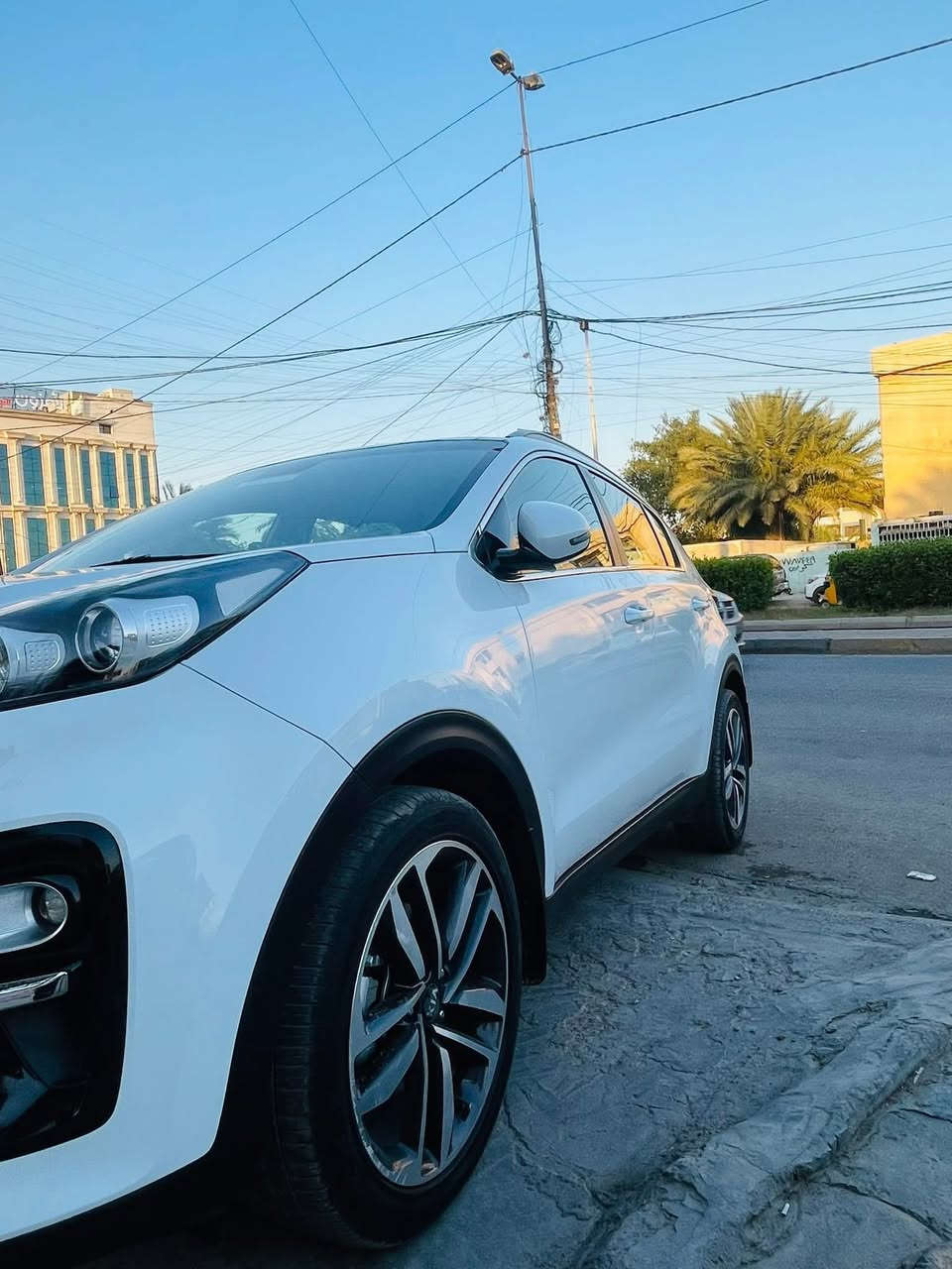 السلام عليكم

سياره للبيع كيا سبورتج موديل2019

السياره  خليجيه مكفوله كفاله عامه 
بيها بارد بسيط

السياره رقم بغداد الدولي الجديد… باسمي تحويل ثاني يوم

السياره ماشيه 100الف 

المواصفات: 

مري شفط 

بانوراما

السياره داخل جلد عسلي 

تحكم استيرن 

حساس امامي خلفي  

ويل 19 تخم تاير جديد 

5 ويل كب 

درايف مود ثلاث وضعيات قياده
تبريد جديد صدر جديد باتري جديد ادامه كامله عليها

السياره جديده لوك بحاله الوكاله 

السعر :205وبيها مجال

مكاني بغداد حي القاهره***********
