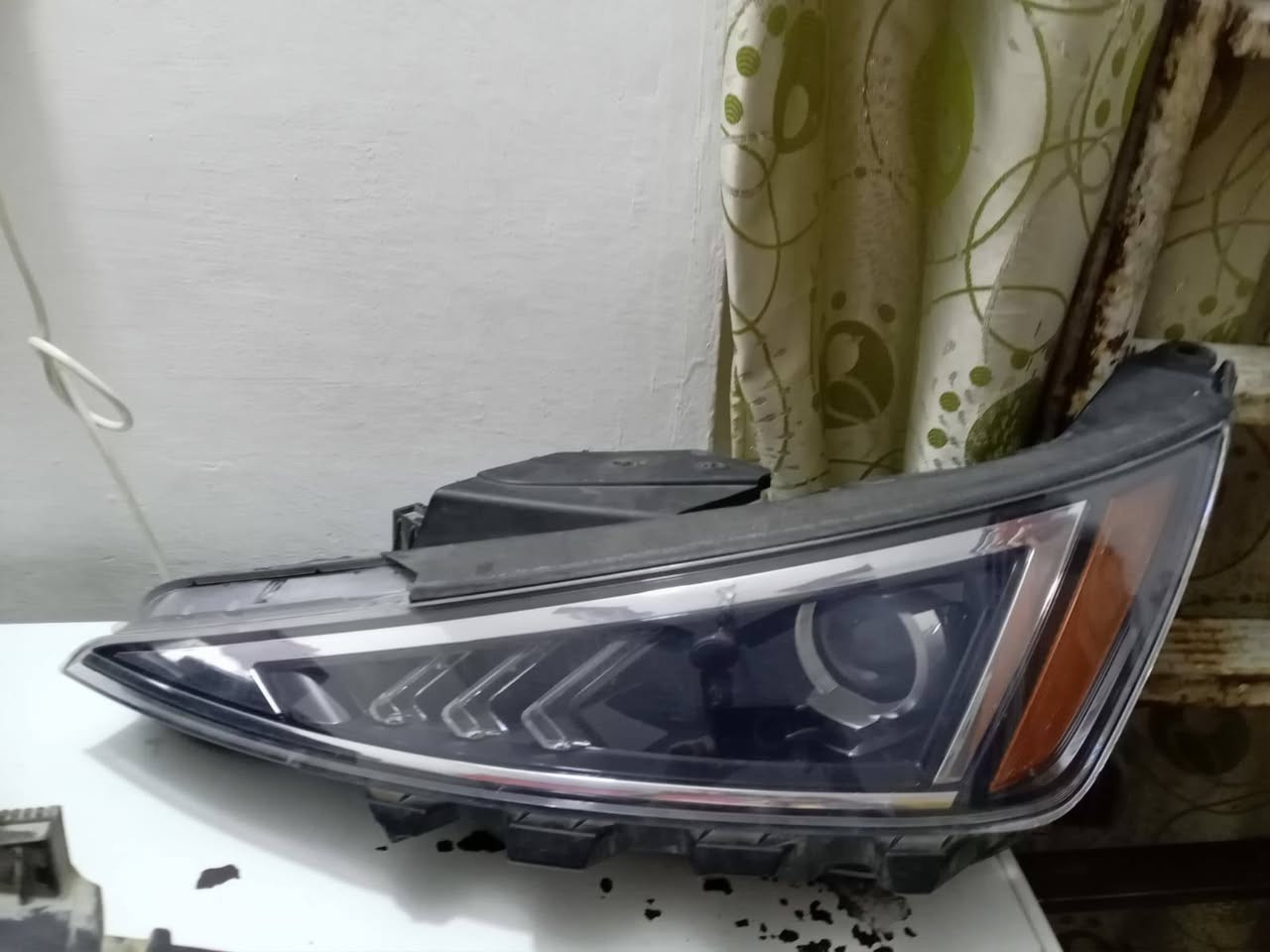 السلام عليكم زوج لايت امريكي مديل ١٩ للبيع السعر ٢٠٠ الف الاتصال *********** بي وات ساب
