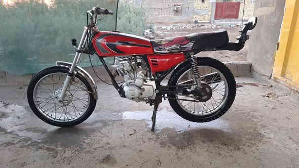 للبيع دراجه موديل 19 كلك مكفوله عشائر وسرقه دراجه محرك ناعم تخم تاير دراجه نضيفه شوفت عينك سعره قفل ٣٥٠ 🔐 قفل مكاني رفاعي ***********
