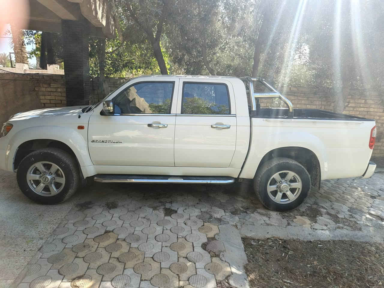 سلام عليكم سياره بيكم اكران تايكر موديل 2020 مكفولة كفالة عامه سيارة بدون رقم لمكان بابل  ***********
