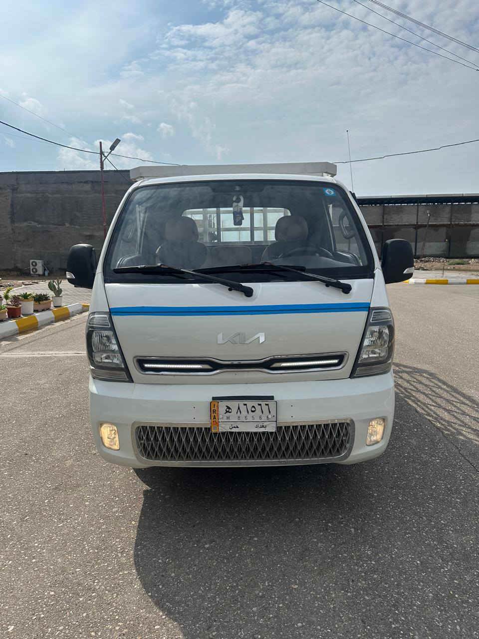 سلام عليكم كيه حمل لبيع موديل 2022 بلد بيه قماره بلديه رقم بغداد مكينه 20700وكير مكفولت كسن كفاله سياره جديده سعر 119 وبيه مجال قليل مكان سياره واسط ***********
