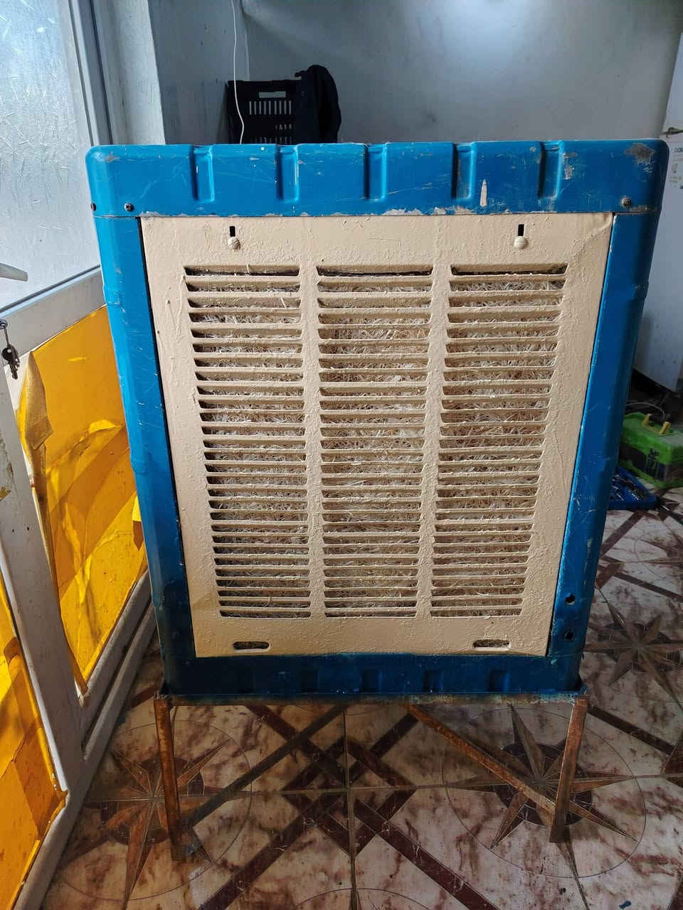 مبرده سوبر الكيترك حجم ثنين اونص
جل مالهه جديد عراقي واتر بم جديد سرعه وحده تشتغل مولد وطني أقل الأمبير تسحب السعر85الف بيهه مجال قليل
***********
