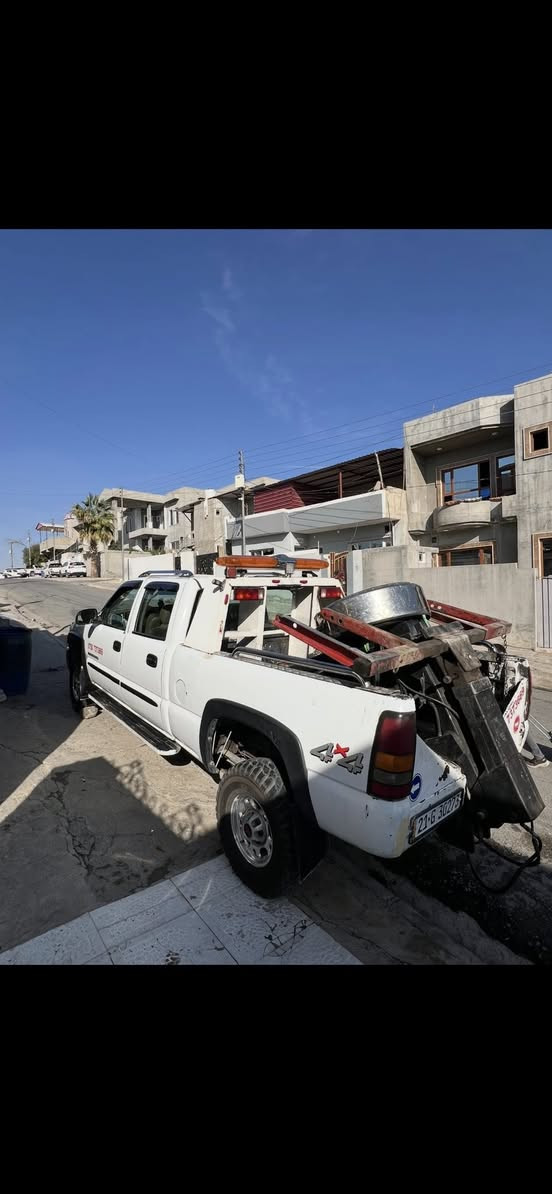 كرين خاشوكه للبيع
موديل 2004
مكينه 5300
گير 1000 
طخم تاير جديد 
رقم انكليزي جديد 
سستم غاز و بانزين 
سياره باسمي 
مثبته كرين بسنويه 

كورك ***********
زين *********** 
استفسار اكثر اتصل 

مكان سياره دهوك

