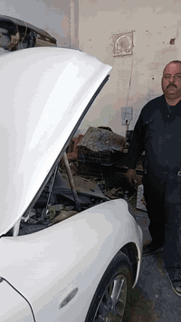 السلام عليكم تحوير شاهينه بلكامل 
سد فتحات وعازل حراري درجه اولى واعادة تحوير الظفيره وتبديل الوايرات التجاريه بواير ياباني ولحيم بالصولدر اعادة منظومة التبريد والتدفئه بلادي ارجاع جرس الباب عند فتح باب السائق تحوير الكشنات اعادة تحوير المرأة الجانبيه ايسر بلاد وهوايه امور يصعب ذكرهه لضيق الوقت بصره قضاء المدينه الفتحيه مقابيل عمود 347هاتف ***********
