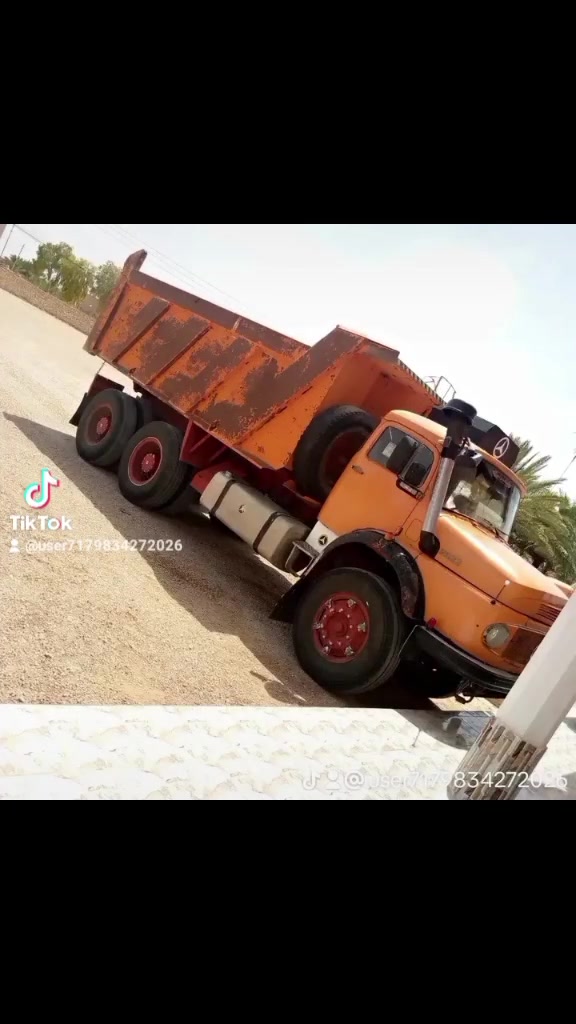 سلام عليكم سيارة للبيع ٨٢ كير ***********١١١
