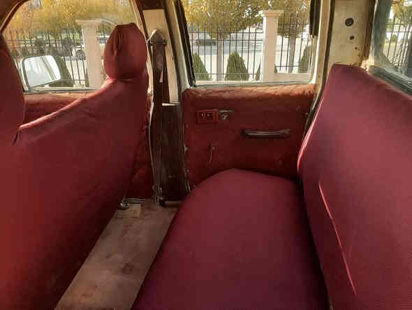 سعری 16گەڵاو مەعاملە
***********
پیکاب نیسان مۆدیل 1991
دەبڵ 
گێڕومەکینە گێڕی 2002
مەکینە تازە تاشفیت کراوە هەڵمو دووکەڵو سەوت بەشەرت 
سەوتی ئەکسلی نیە
تنوتۆڵە سەیەرەکە
ئەولیاتی لەگەڵە 
ناوسورە 
ناونیشان سلێمانی 
*********** السليمانية, العراق
