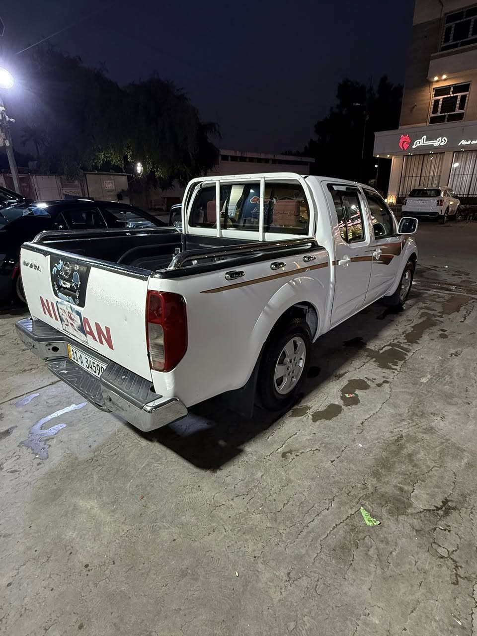 بيكاب نيفارة 2012 سيارة جاهزة كير اوتماتيك رقم بغداد بسمي بيها صبغ جاملغ وباب مكان السيارة بغداد زيونة 
***********
***********
