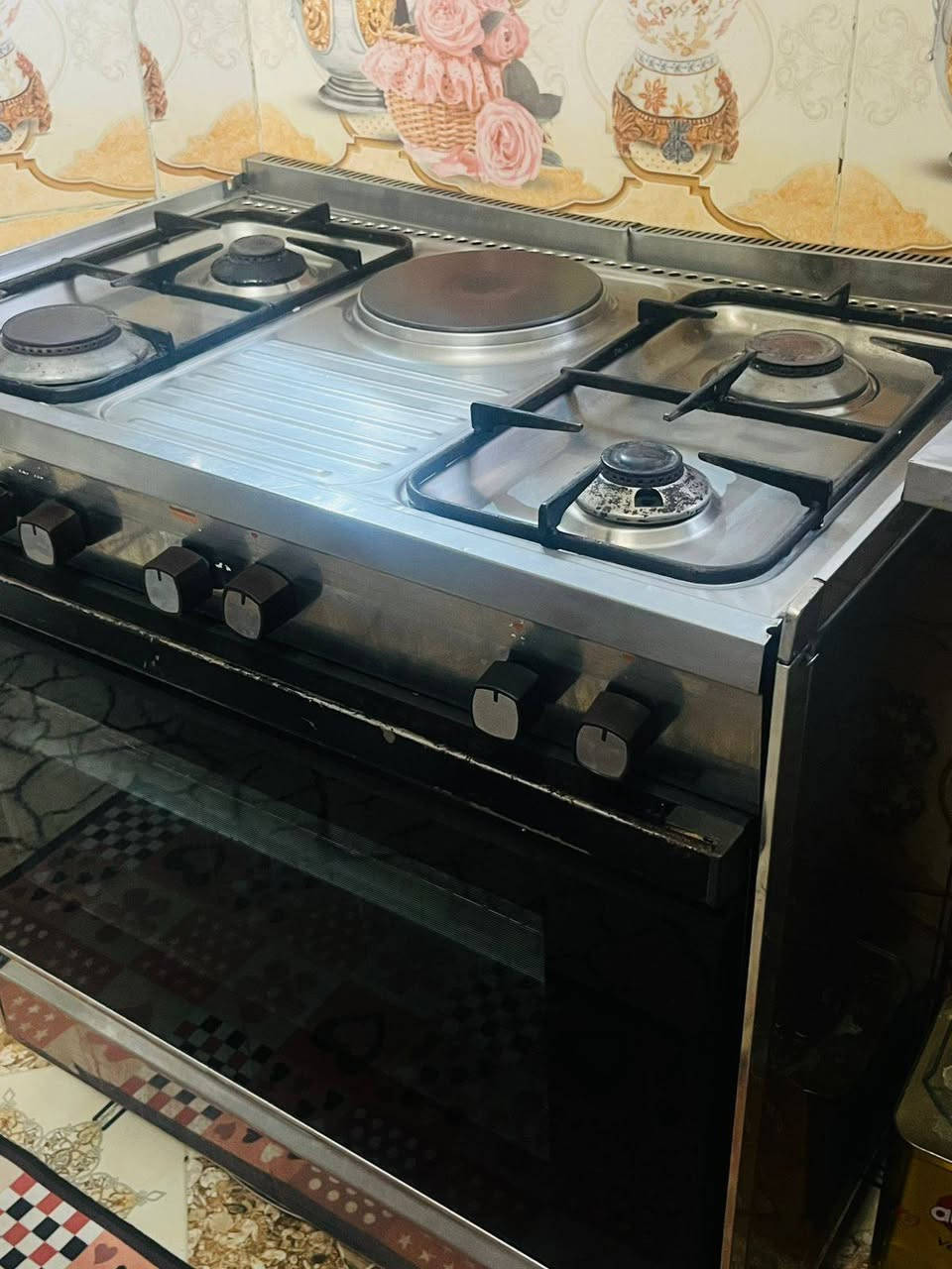 السلام عليكم عندي طباخ و ثلاجه للبيع
الطباخ نظيف كلش وناره زينه وفرن هم يشتغل سعره 100
ثلاجه جديده ونظيفه كلش وتجمد سعرها 125


**إذا كنت صاحب هذا الإعلان وتريد حذفه لأي سبب، رجاءا أرسل رسالة إلى الدعم الفني**