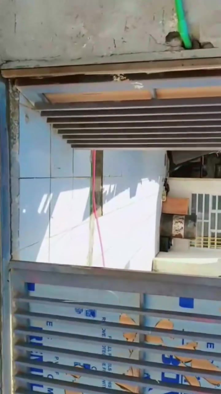 البيع البيع البيت مساحته 140متر بناء جديد
اعكاده ابلوك البناء كلش نظيف
الرضوية 8 كلش قريب على شارع العام قرب 
مدرست شمس الشموس 
السعر 65معه المجال 
كافت الخدمات ماء كهرباء تبليط
الاستفسار ***********
