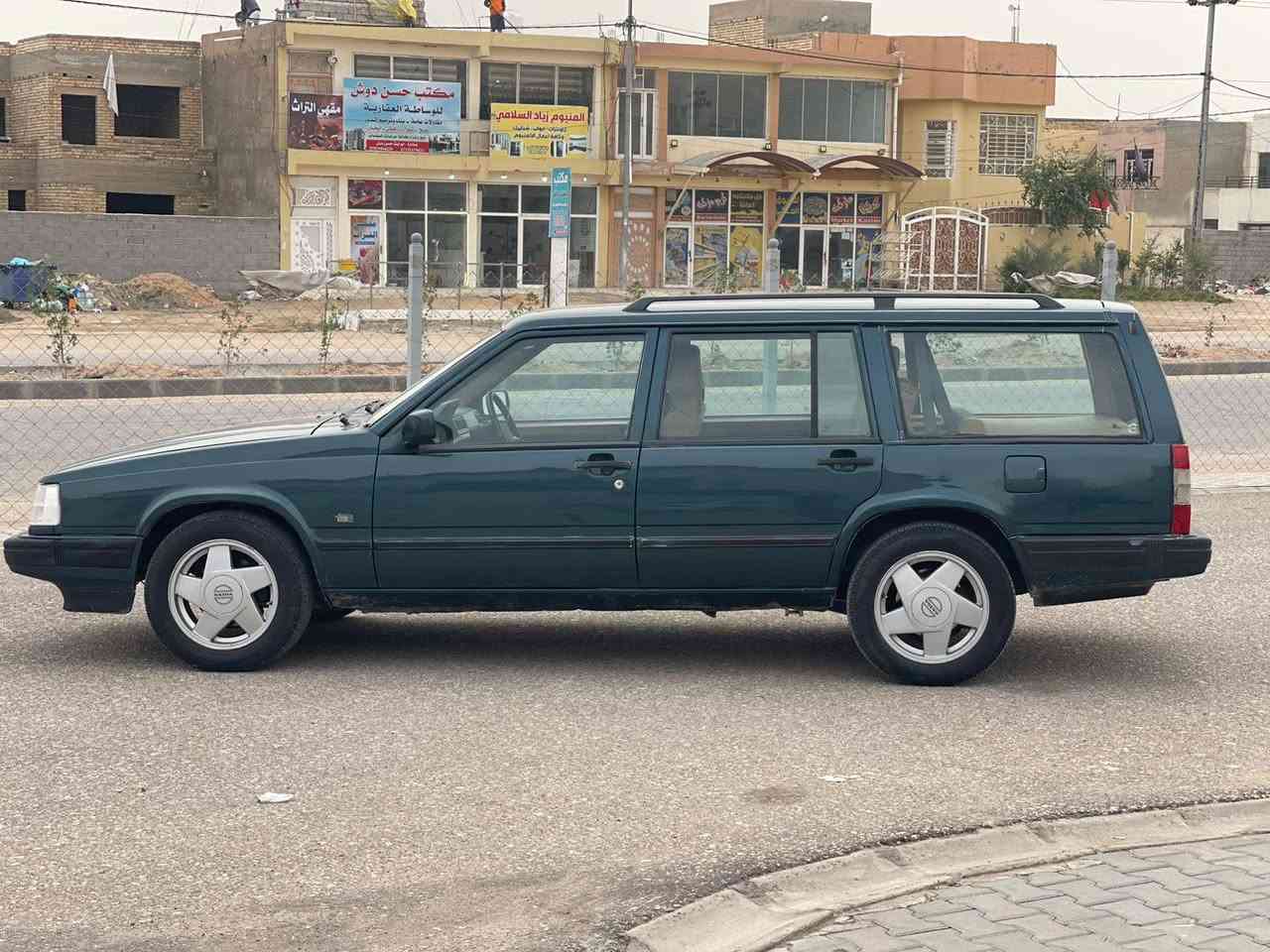 السلام عليكم VOLVO 940 موديل 1992محرك بخاخ ABS داخل بيجي غرفه جديده گير أوتوماتيك تبريد شغال رقم نينوى بأسمي السعر 80وبيه مجال مكان السياره النجف الأشرف رقم التليفون ***********

