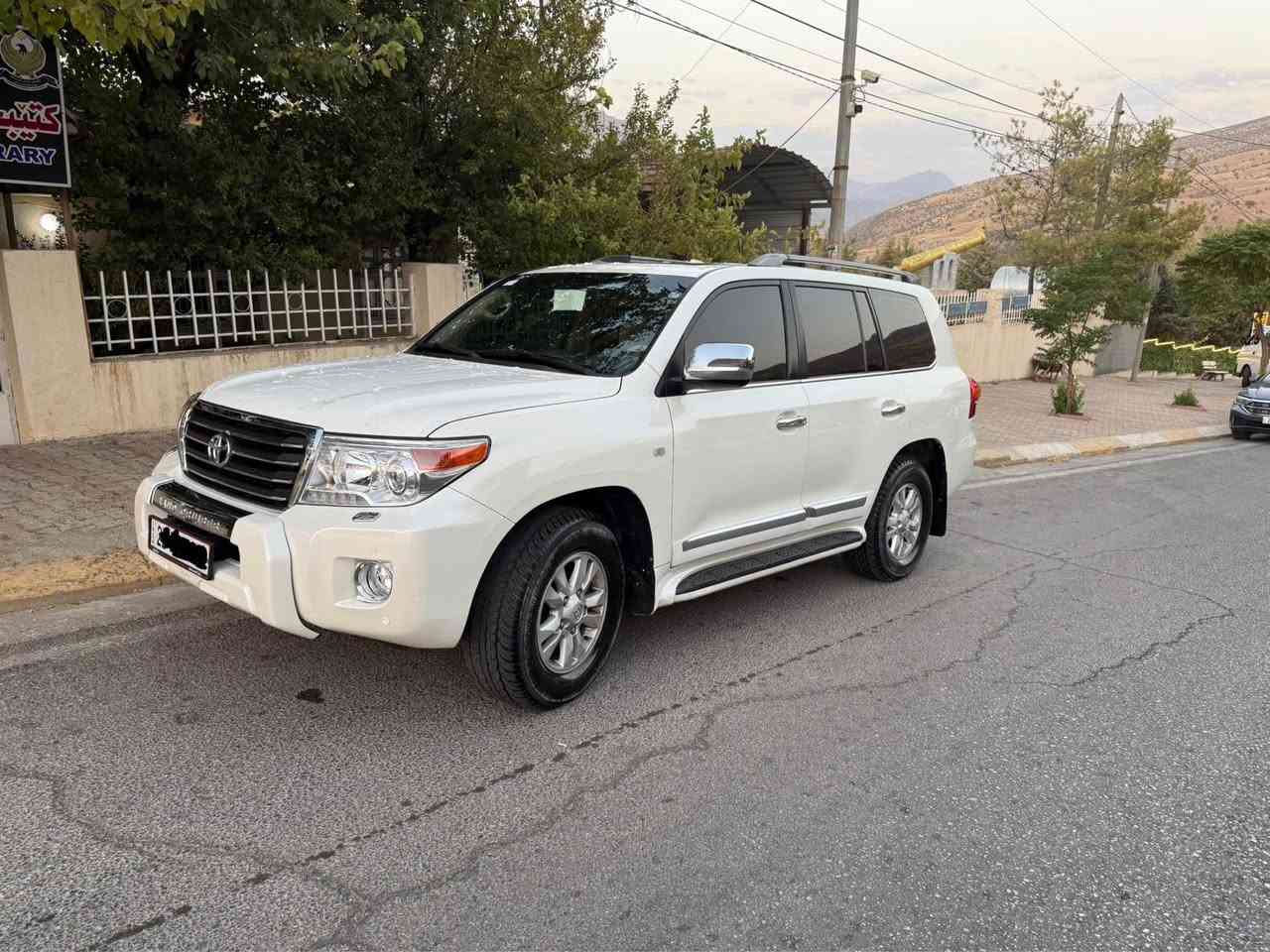 وةنةوشة 2009  GXR   
 ناو زةرد دةرةجة يةك 
فول فول مواسةفات
شةخال حةريق ژئر پئ 
ئاوئنة گراج  لايت 
بريند و نةوي 
بةخاخي  لايت 
سلايت  تؤماتيك 
گوشين شامو  
 سوكات فؤليؤم 
 جام كارةبا جام ئؤتؤ  
سةلاجة تةبريد مةرةكزي  
  شاشة تةلةبزؤن  
  پئش و پشت كاميرة و حةساس 
زؤر مواسةفاتري تر   
129 هةزار رؤويشتوة   
  گئر و مةكينةي بةشةرت   
رةقةم و  سةنةوي 
نوئية بة ناوي خومة   
بئ بؤياخ و بئ ساردي هيجي نية     
تةلةفون بؤ ساحئبي بكةن  
   ***********
   *********** أربيل, العراق
