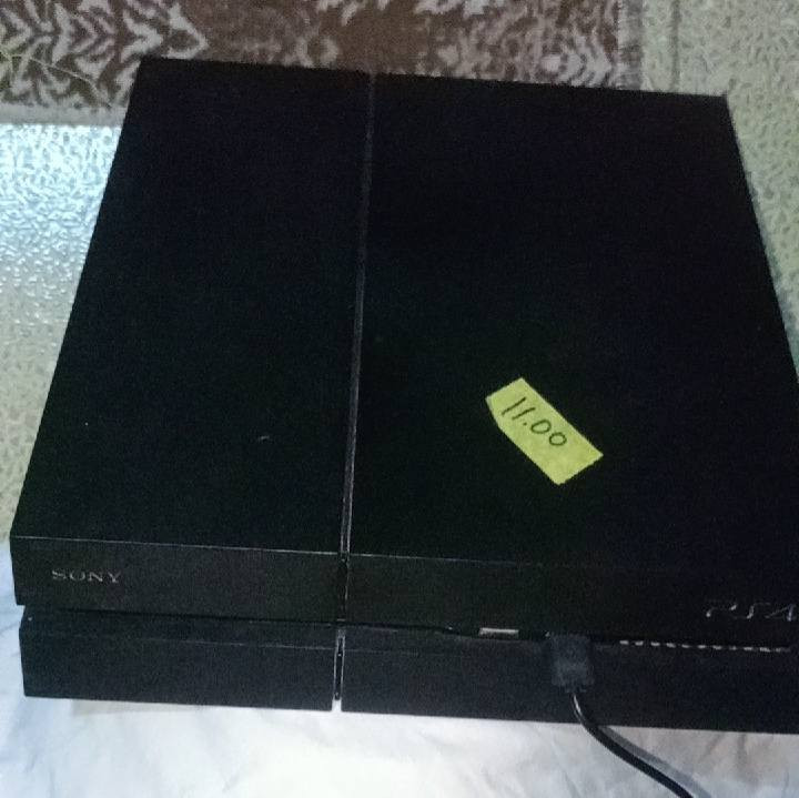 بلي 4 مهكر ياباني ..
سعره 210 وبي مجال الاستفسار خاص


**إذا كنت صاحب هذا الإعلان وتريد حذفه لأي سبب، رجاءا أرسل رسالة إلى الدعم الفني**