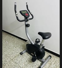 للبيع بايسكل ثابت نظيف جداً مستخدم قليل  للاستفسار  07704510112