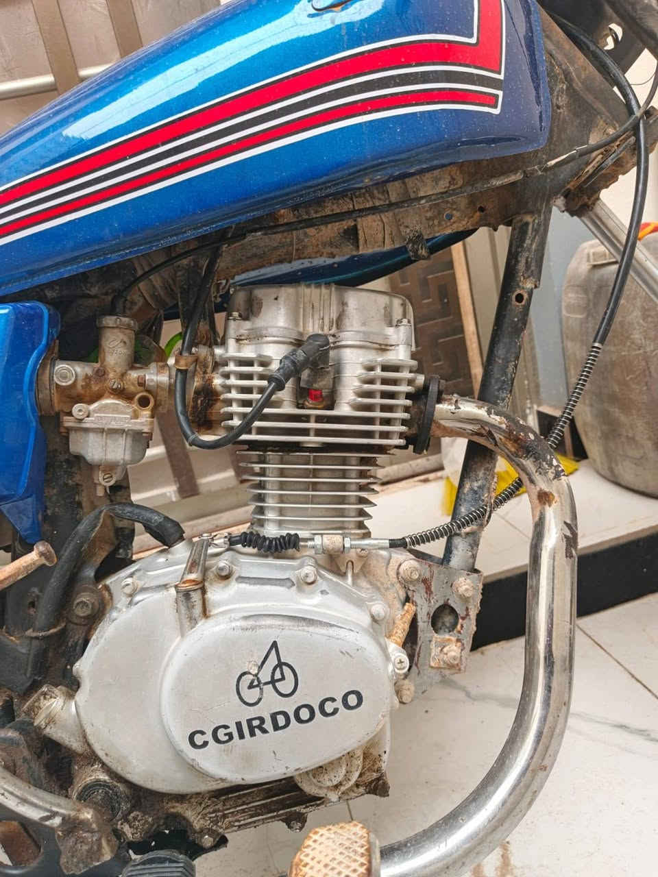 دراجه كلك للبيع متروكة بس شغاله مابيه شي محرك بأيسكل سعر ٣٠٠ وبيه مجال مكاني نجف حي النداء


**إذا كنت صاحب هذا الإعلان وتريد حذفه لأي سبب، رجاءا أرسل رسالة إلى الدعم الفني**