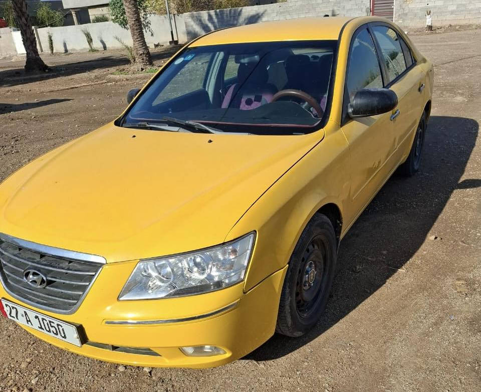 السلام عليكم
عجله للبيع نوع سوناته
رقم 17
 الون اصفر
موديل ٢٠٠٨
مكينه كير
حداديه جديدة
مكينه. ٦
العنوان 
واسط الدبوني
رقم الهاتف

0780 688 7991

(0770 317 6219)
