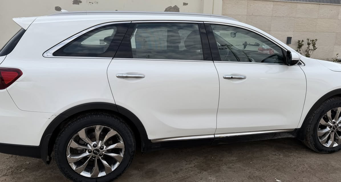 السلام عليكم
سورنتو للبيع موديل 2020
سياره ماشيه 133 الف 
تبريد شغال 
تخم تاير جديد خلفي امامي 
صبغ بنيد فقط مو كل البنيد 
بابل محاويل ***********
