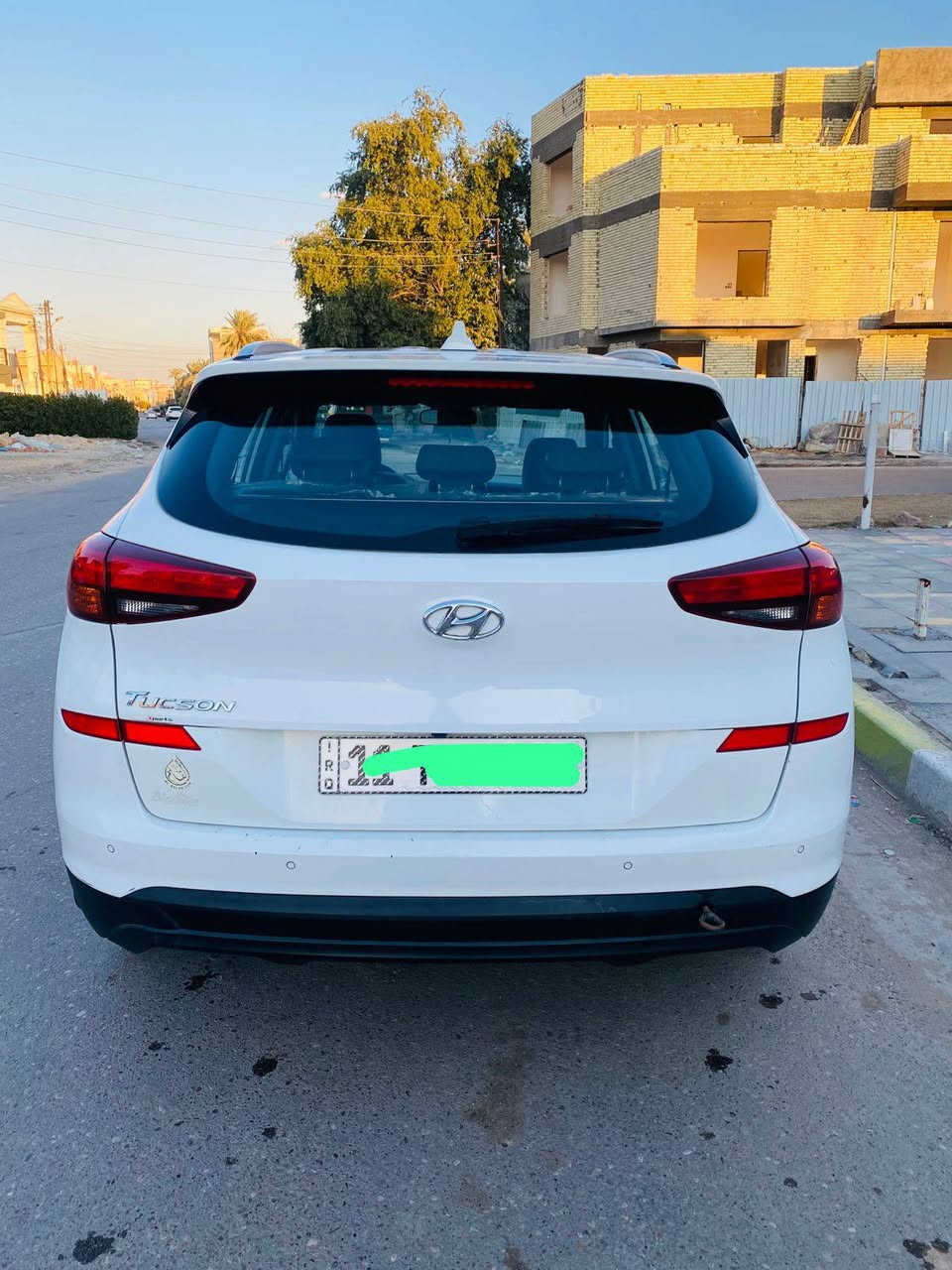 السلام عليكم توسان ٢٠١٩ خليجي رقم بغداد الجديد  بأسمي السيارة فول مواصفات عدا البانوراما بصمه تشغيل بصمه أبواب كامرة حساسات رادار أمامي تحكمات جهتين شاشه أبل كار السيارة جاهزة من كلشي بيهة فقط جاملغ خلفي صبغ وبخشم البنيد شي بسيط أثر تكشير بدون ضربه مكاني بغداد  للاستفسار *********** السعر ١٨٣
