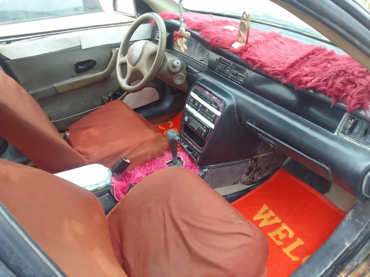 سمند موديل  ٢٠٠٩  جاھزة  مكينة اوكير اوتماتيك  كھربائيات جاھزة  تخم تاير   ١٥ قفل     ***********
