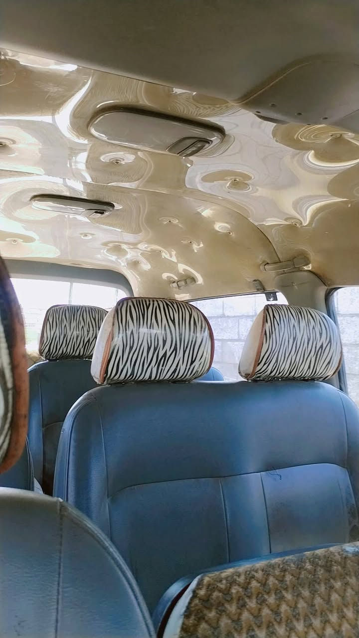 ستاركس 2007 سياحي تخم تاير مكينة جديدة گير اكسل شاصي كهربائيات جاهزة من كلشي ديالئ بني سعد ***********
