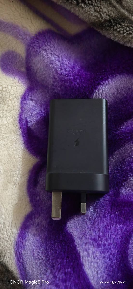 السلام عليكم ورحمة الله وبركاتة
شاحن سامسونج S25 الترا
اصلي وكاله شرط ضمان
السعر/30 الف
مكاني بغداد البلديات
***********
