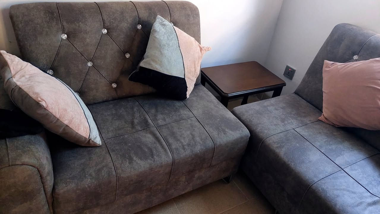 طخم حرف Lيكعد بعد بي زاويه يكفي 7نفرات ..كل قطعه خالتها بمكان لان ماعندي مساحه.. شغل ايد نظيف جدا.. 200تلف وبي مجال


**إذا كنت صاحب هذا الإعلان وتريد حذفه لأي سبب، رجاءا أرسل رسالة إلى الدعم الفني**