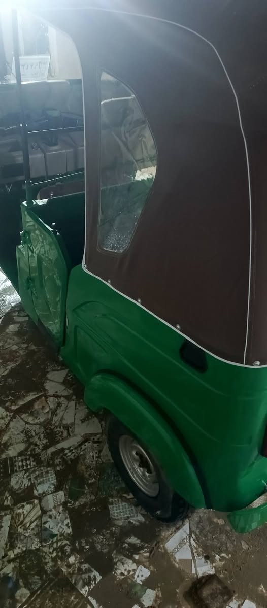 سلام عليكم تكتك موديل 22 رقم وسنويه نجف مداور ثاني يوم مكينه مجفته شرط شركه مامشروگه جادر جديد شركه
بيها فقط ضربه خفيفه الصفحه ومعمره موضحه بالصوره ولياقي قطره صبغ مابي مكفول تخم تاير جديد السعر خاص او الاتصال بالرقم *********** العنوان نجف خان النص
