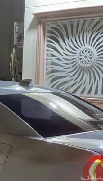 سلام عليكم عندي زعنف اسود مال قمار لون اسود
وكبات سود مال جارجر حجم ١٨ 
راديتر وجوين نظاف
كشافات هنه والمسطر الي بنص النيكل مال اوباما بجمC بعدهن بجيسهن
قايش ورولات سعر مناسب مكاني بصره رقم***********
